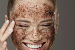 اسکراب صورت با روغن گیاهی مانوش ارگانیک