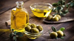 7 کاربرد غیر خوراکی روغن زیتون خالص که احتمالا نمی‌دانستید!